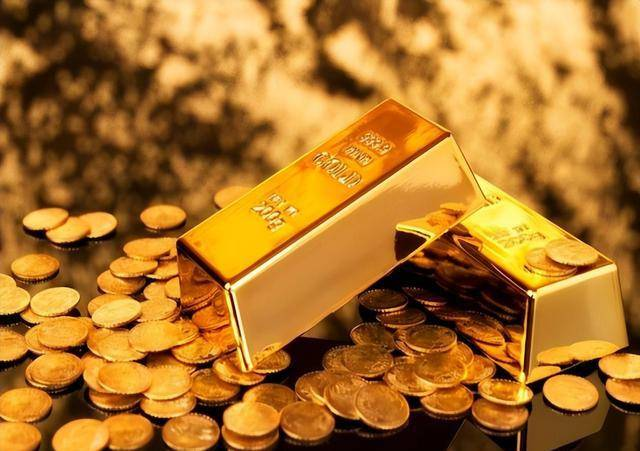 欧美贸易协议突破性进展：关税普降至15%，黄金避险买盘削弱